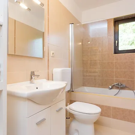 Ivanka Dujmovic * Baška