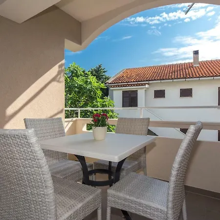 Ivanka Dujmovic Apartament *